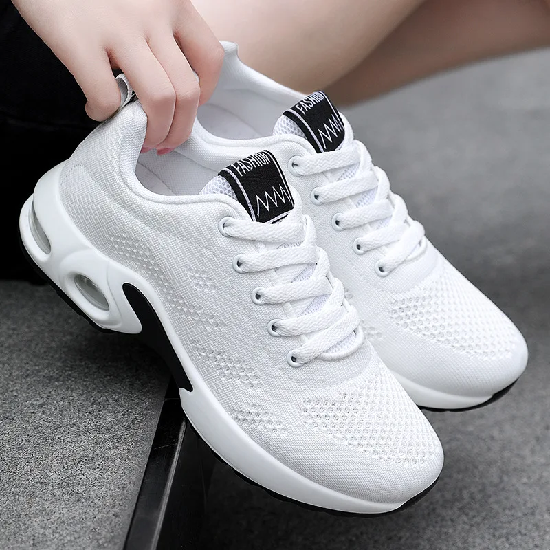 Baskets de course légères pour femmes - Respirantes et confortables - image de produit 1